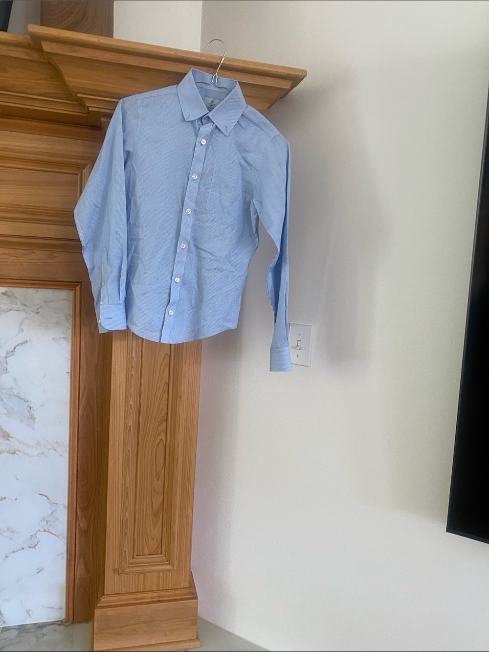 Class Club Light Blue Men's Dress Shirt with Point Collar